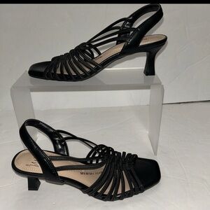 Impo Flex Women’s Black Strappy Slingback Heels Size 8M Foam Dress Sandals